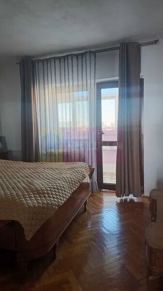 Vanzare apartament 3 camere in zona Stirbei Voda, stradal, lux